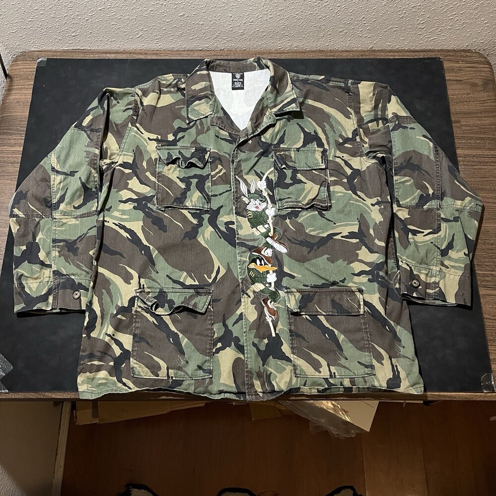 Looney Tunes Camo Jacket Vintage Army Camouflage 1990s Warner Bros 90s hip hop